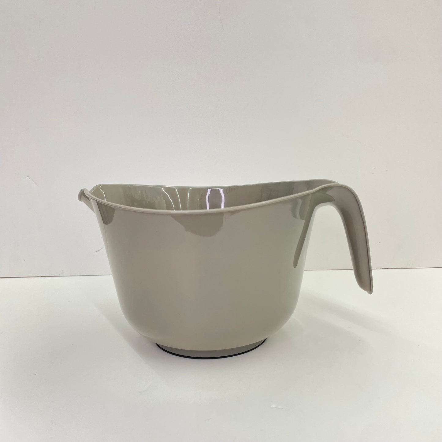 3 Quart mixing bowl