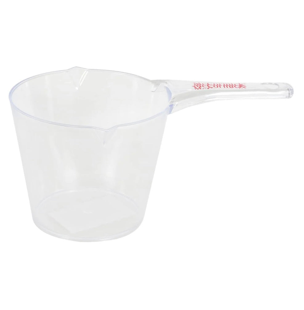 Measuring cup with handle